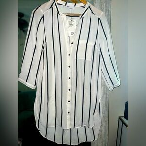 Striped hi-low button up shirt